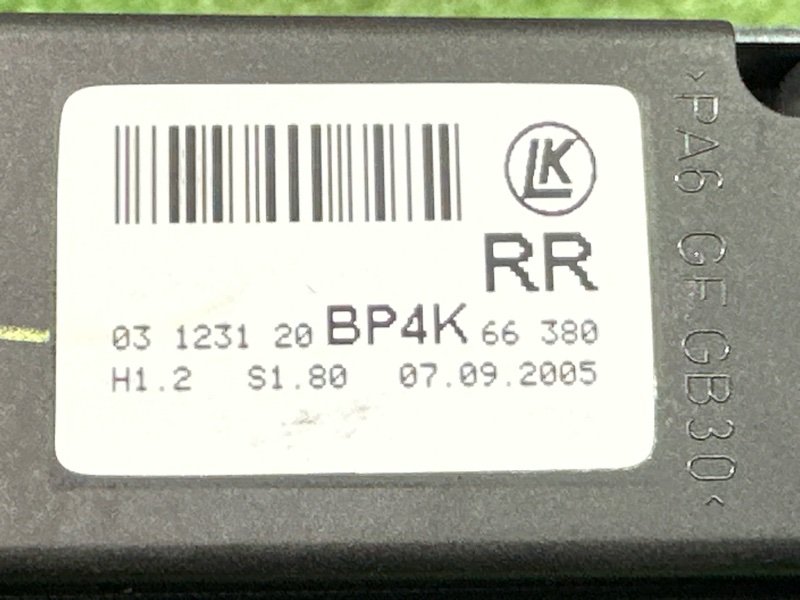 Кнопка стеклоподъемника Mazda 3 BK