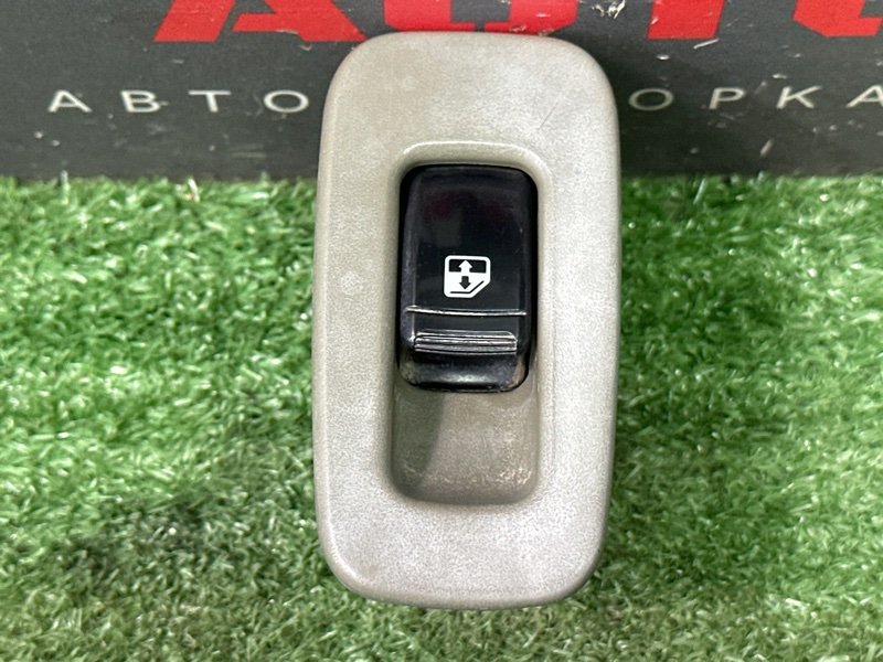Кнопка стеклоподъемника Chevrolet Lacetti J200