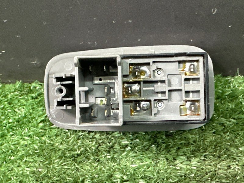 Кнопка стеклоподъемника Chevrolet Lacetti J200