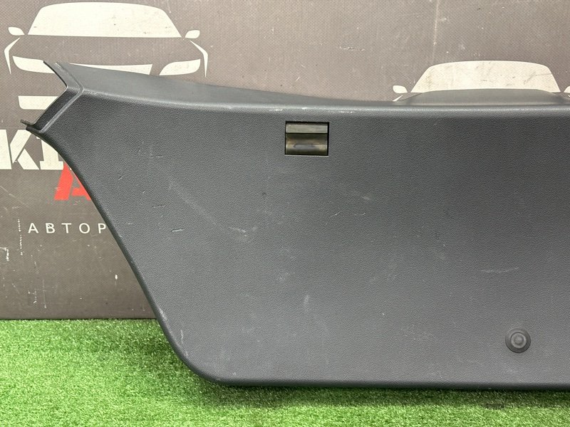 Обшивка крышки багажника Opel Astra H