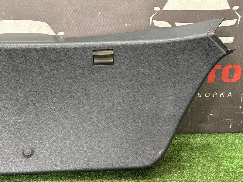 Обшивка крышки багажника Opel Astra H