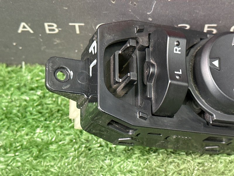 Блок управления зеркалами Hyundai Creta 2018 GS