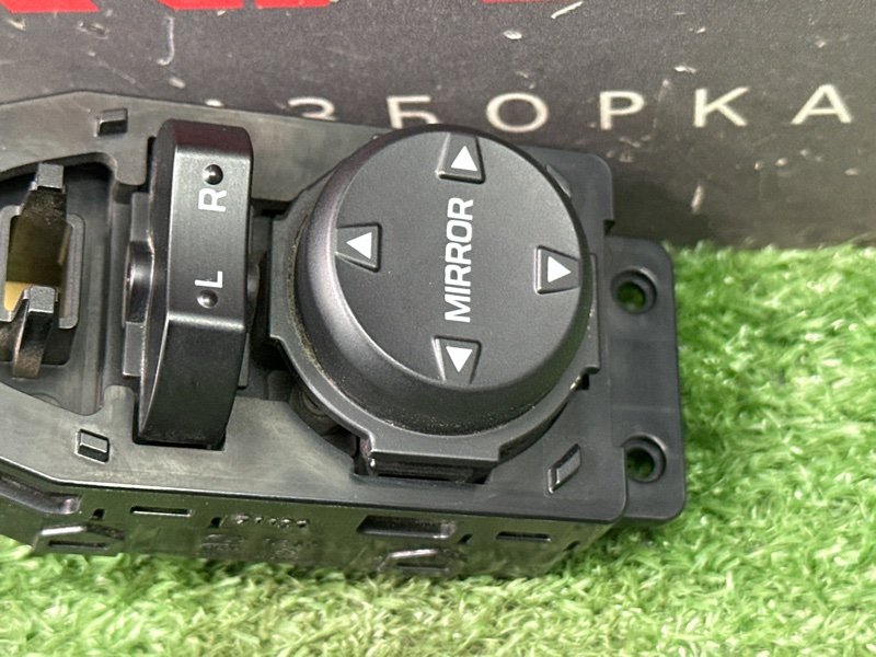 Блок управления зеркалами Hyundai Creta 2018 GS