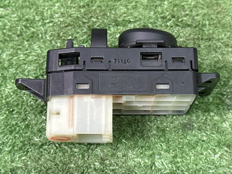 Блок управления зеркалами Hyundai Creta 2018 GS