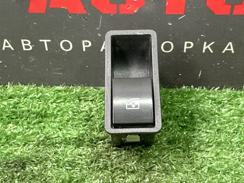 Кнопка стеклоподъемника Opel Astra H