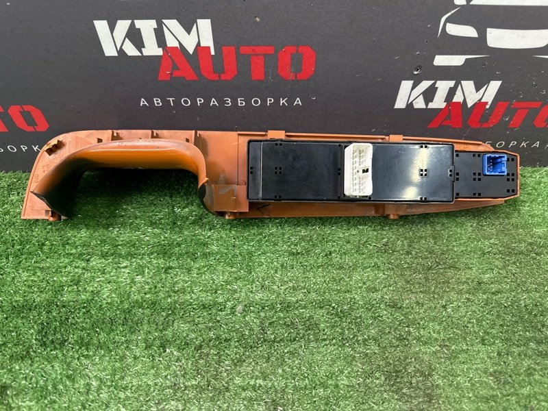 Блок управления стеклоподъемниками Hyundai Sonata EF