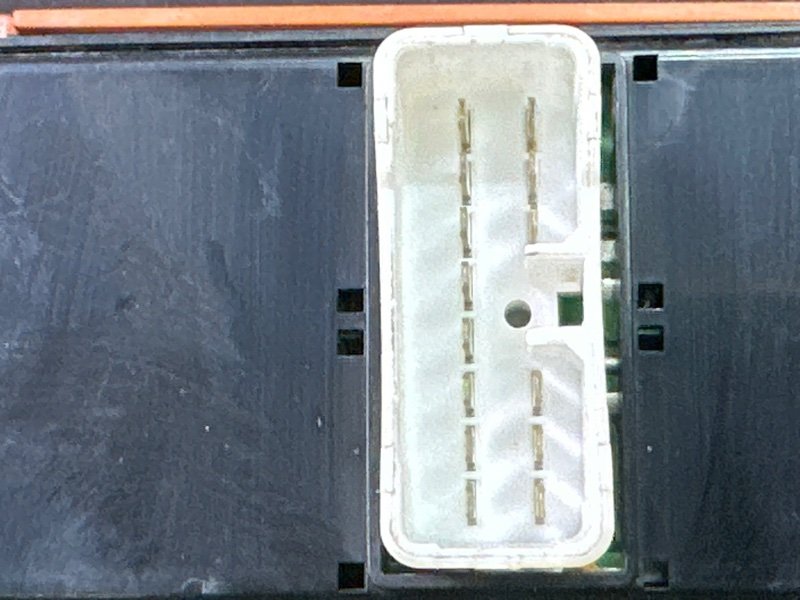 Блок управления стеклоподъемниками Hyundai Sonata EF