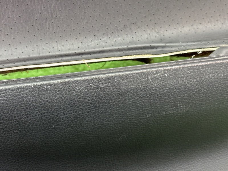 Обшивка двери Mazda 6 GG