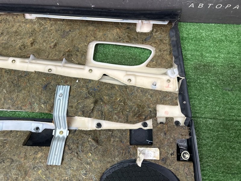 Обшивка двери Mazda 6 GG