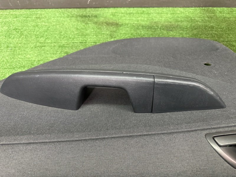 Обшивка двери Skoda Fabia 1