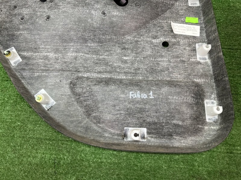 Обшивка двери Skoda Fabia 1