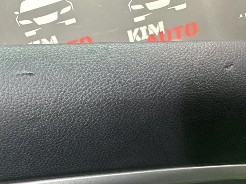 Обшивка двери Hyundai i30