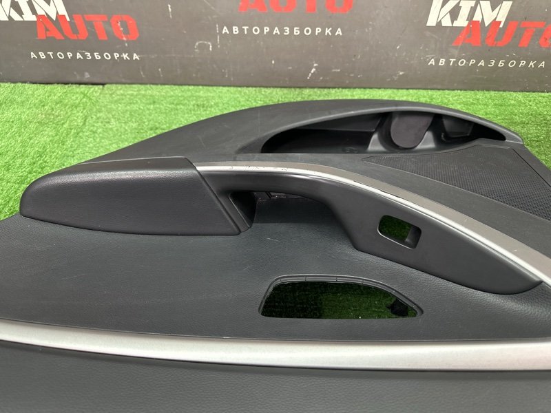 Обшивка двери Hyundai i30