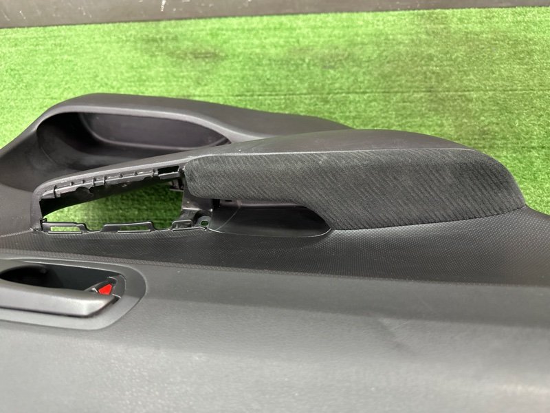 Обшивка двери Honda Civic