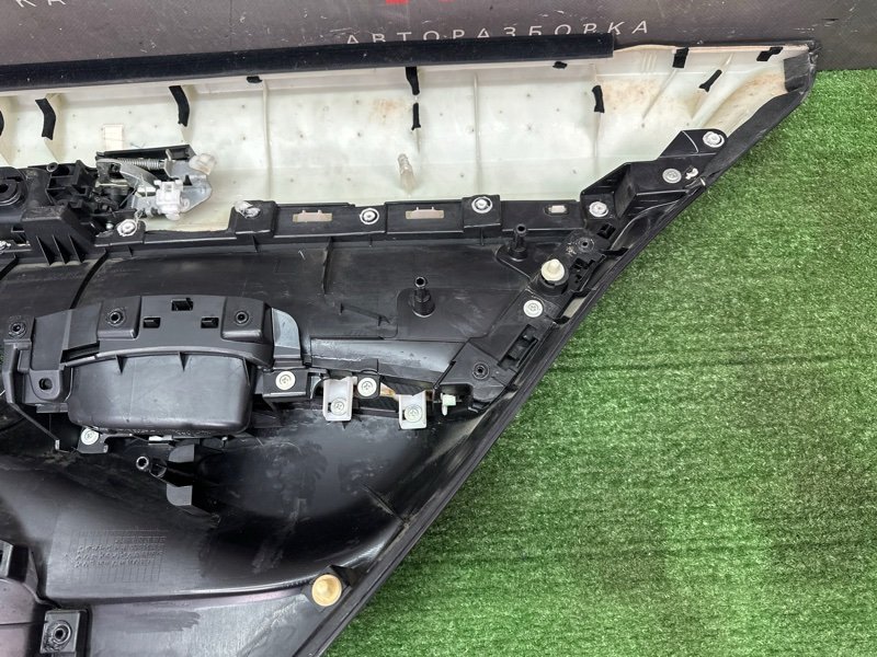 Обшивка двери Honda Civic