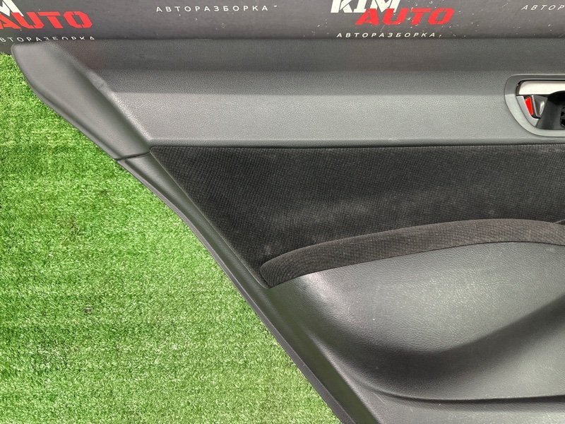 Обшивка двери Honda Civic