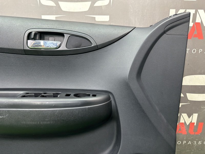 Обшивка двери Hyundai I20