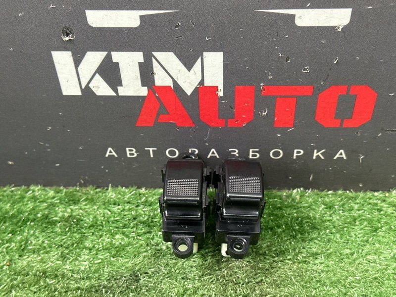 Кнопка стеклоподъемника Mazda 6