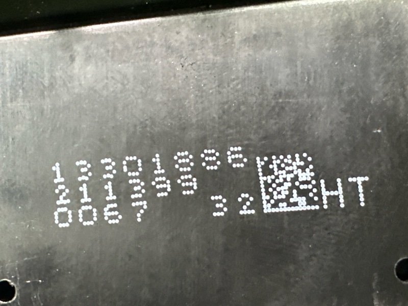 Кнопка стеклоподъемника Opel Astra J