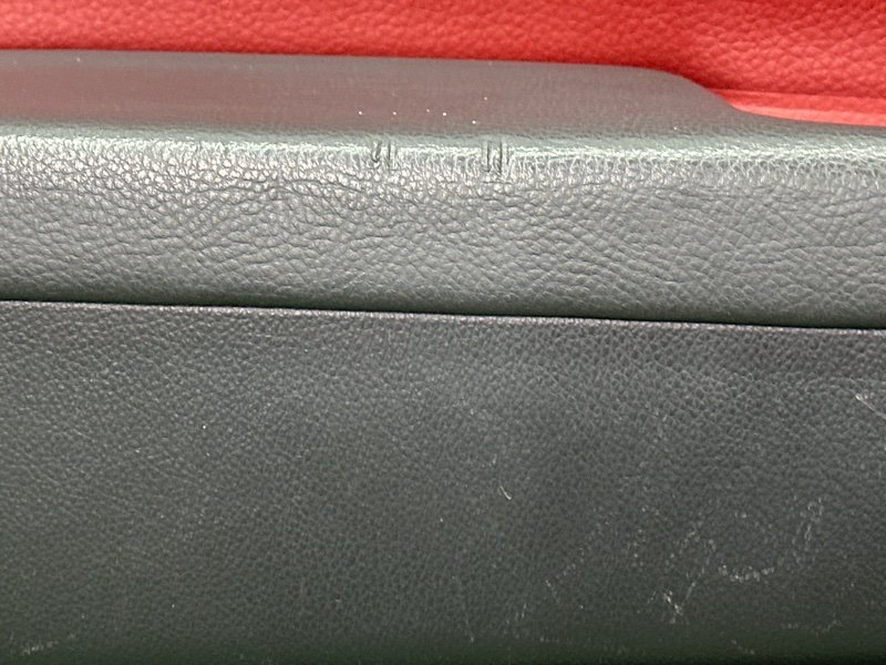 Обшивка двери Chevrolet Captiva C100