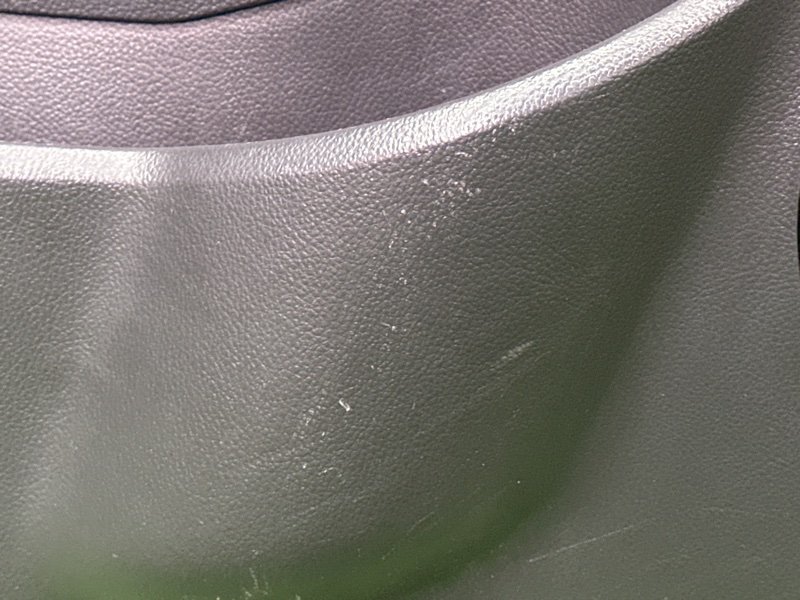 Обшивка двери Chevrolet Captiva C100