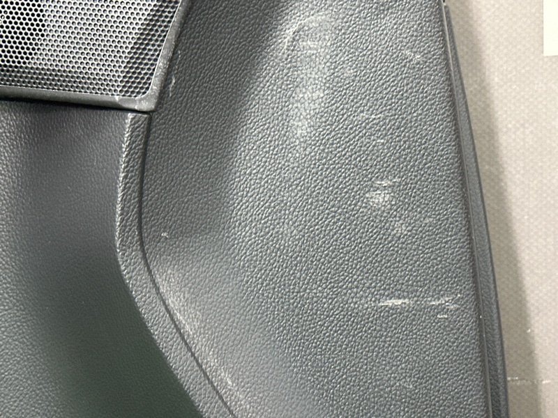 Обшивка двери Chevrolet Captiva C100