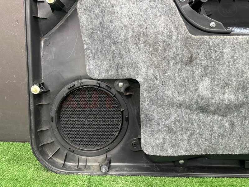 Обшивка двери Chevrolet Captiva C100