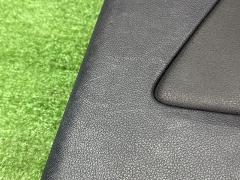 Обшивка двери Ford Mondeo 3