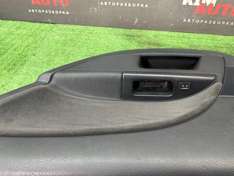 Обшивка двери Ford Mondeo 3