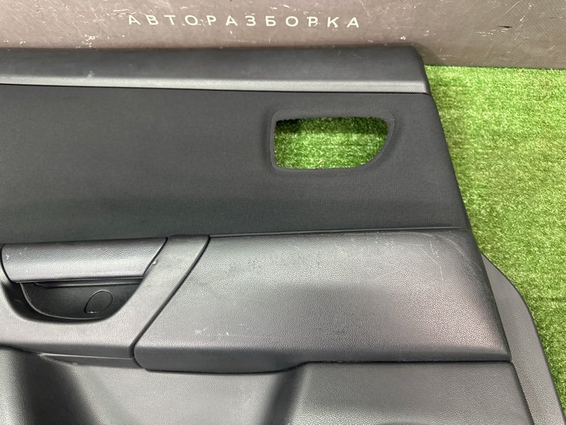 Обшивка двери Mazda 3 BK