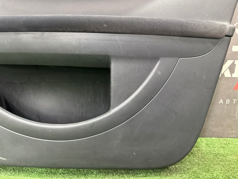 Обшивка двери Citroen C 4