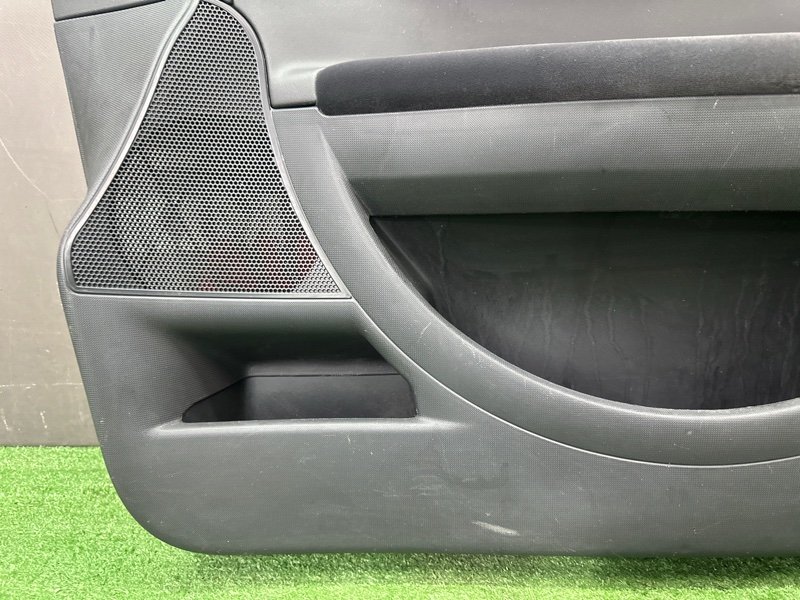 Обшивка двери Citroen C 4