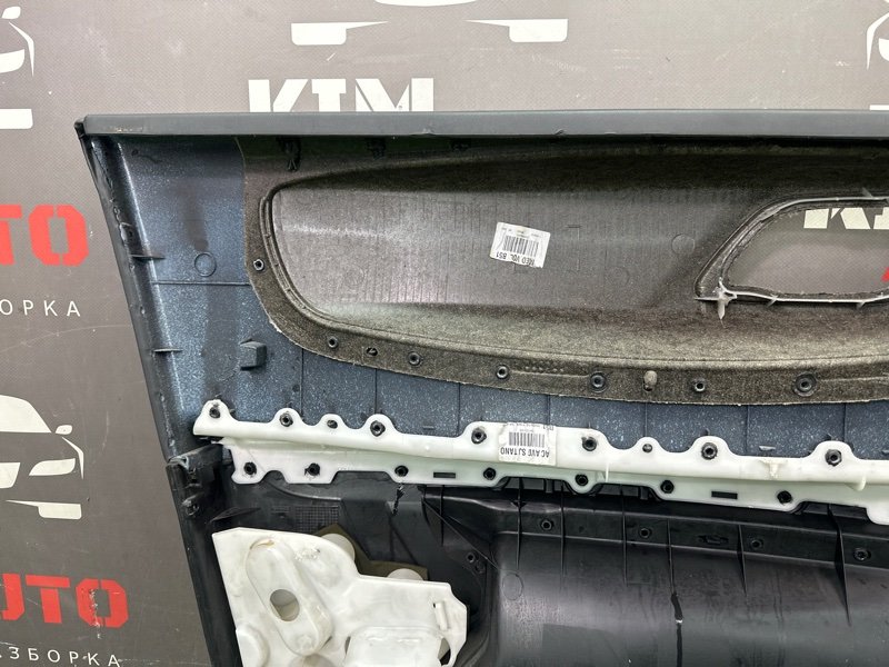 Обшивка двери Citroen C 4