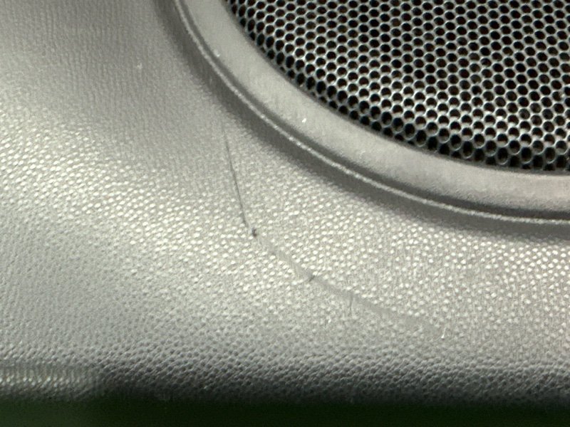 Обшивка двери Mazda 3 BK