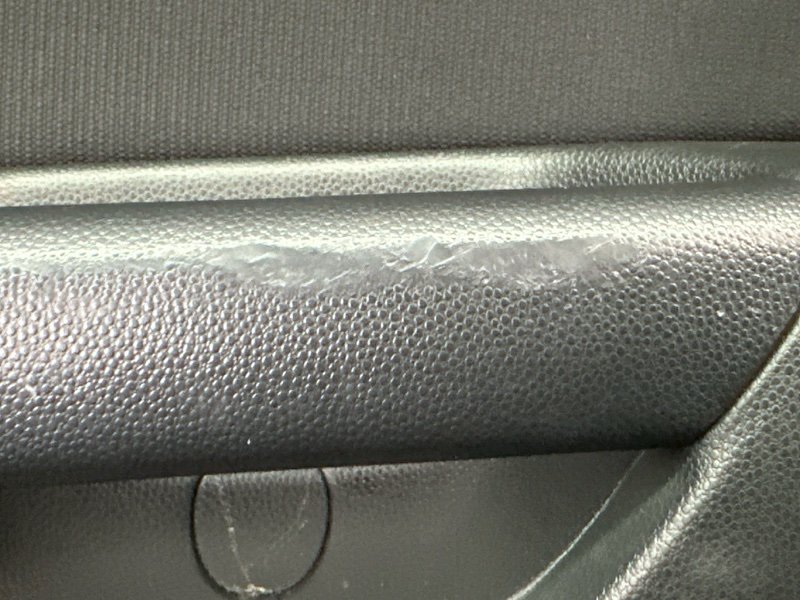 Обшивка двери Mazda 3 BK