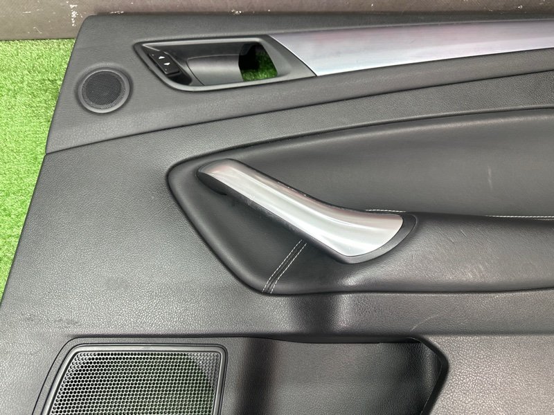 Обшивка двери Ford Mondeo 4