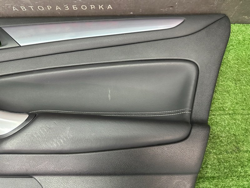 Обшивка двери Ford Mondeo 4