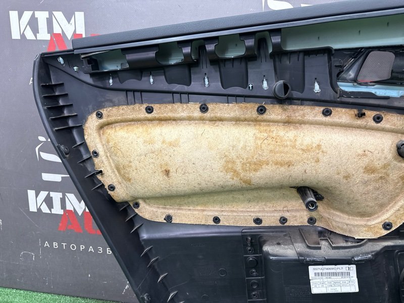 Обшивка двери Ford Mondeo 4