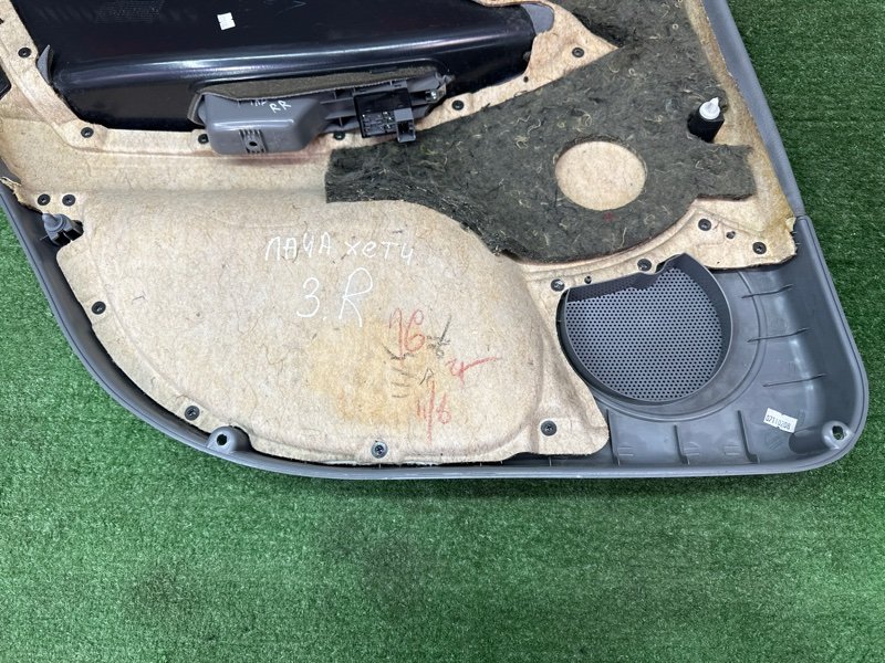 Обшивка двери Chevrolet Lacetti