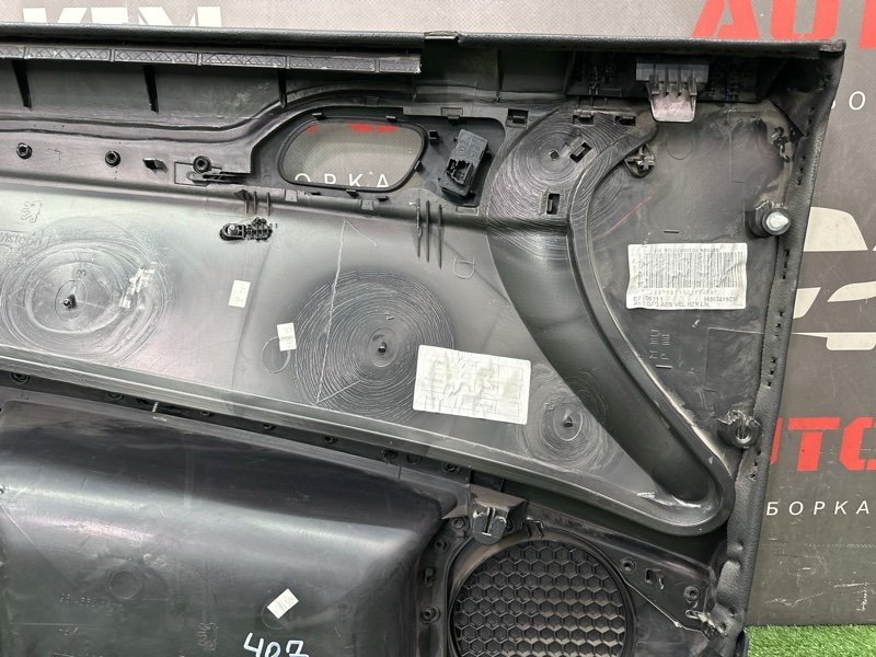 Обшивка двери Peugeot 407
