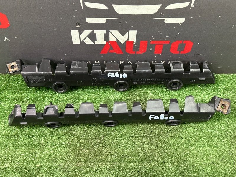 Кронштейн бампера Skoda Fabia 2