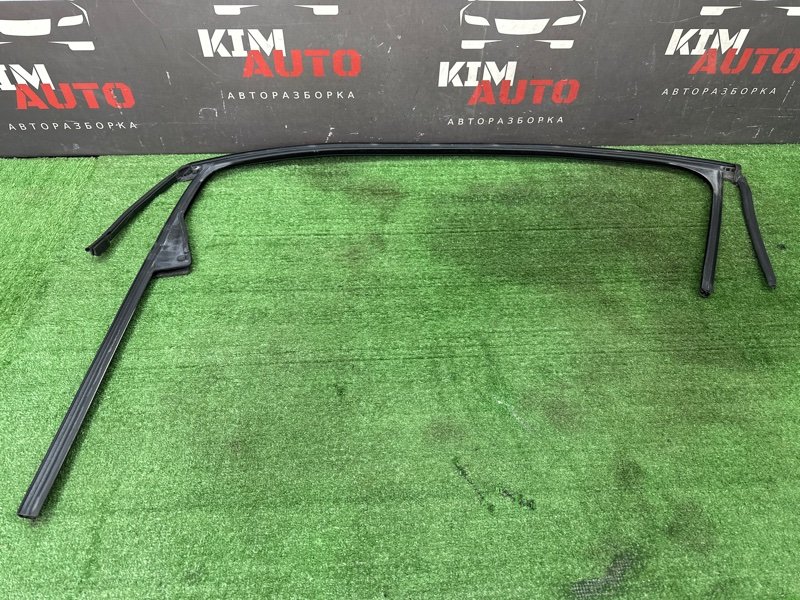 Уплотнитель стекла направляющий Opel Astra J