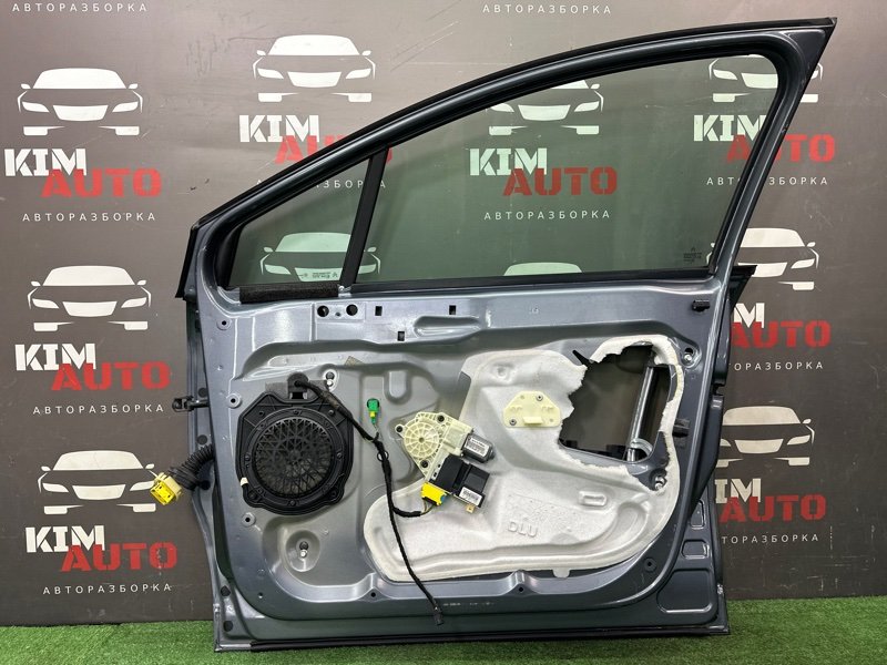 Дверь Citroen C 4