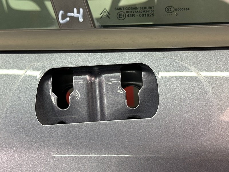 Дверь Citroen C 4