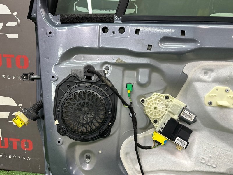 Дверь Citroen C 4