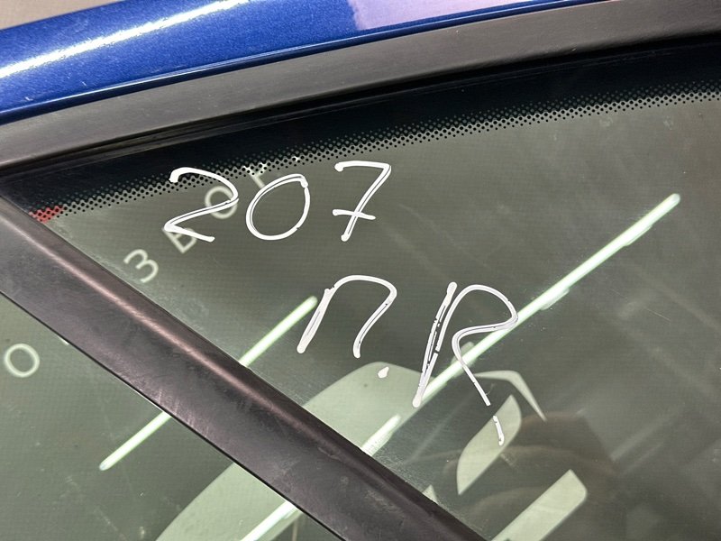 Дверь Peugeot 207