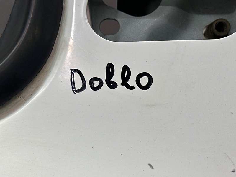 Дверь Fiat Doblo