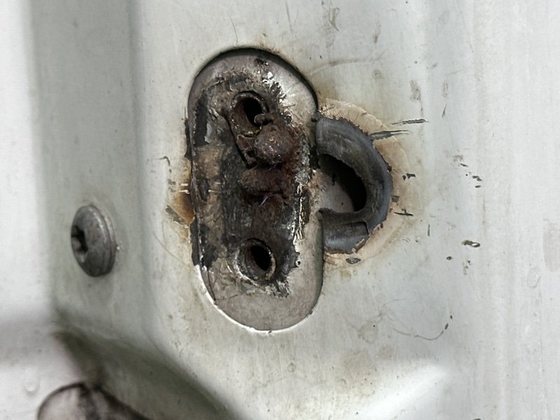 Дверь Fiat Doblo