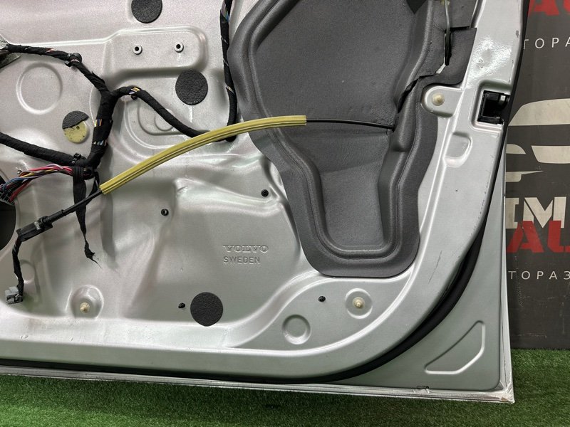 Дверь Volvo XC90