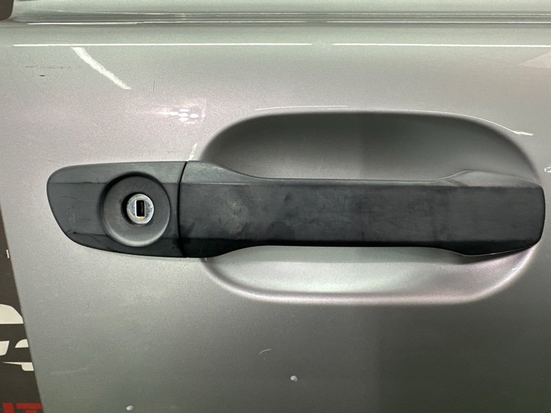 Дверь Volvo XC90